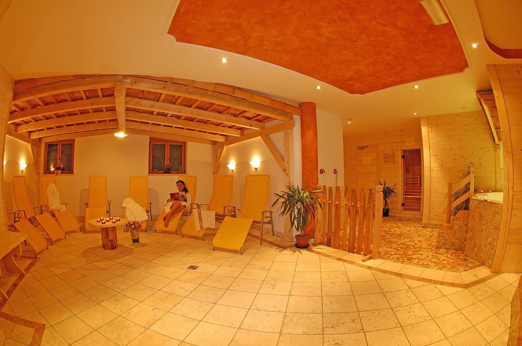 Hotel Viktoria Castelrotto Ngoại thất bức ảnh